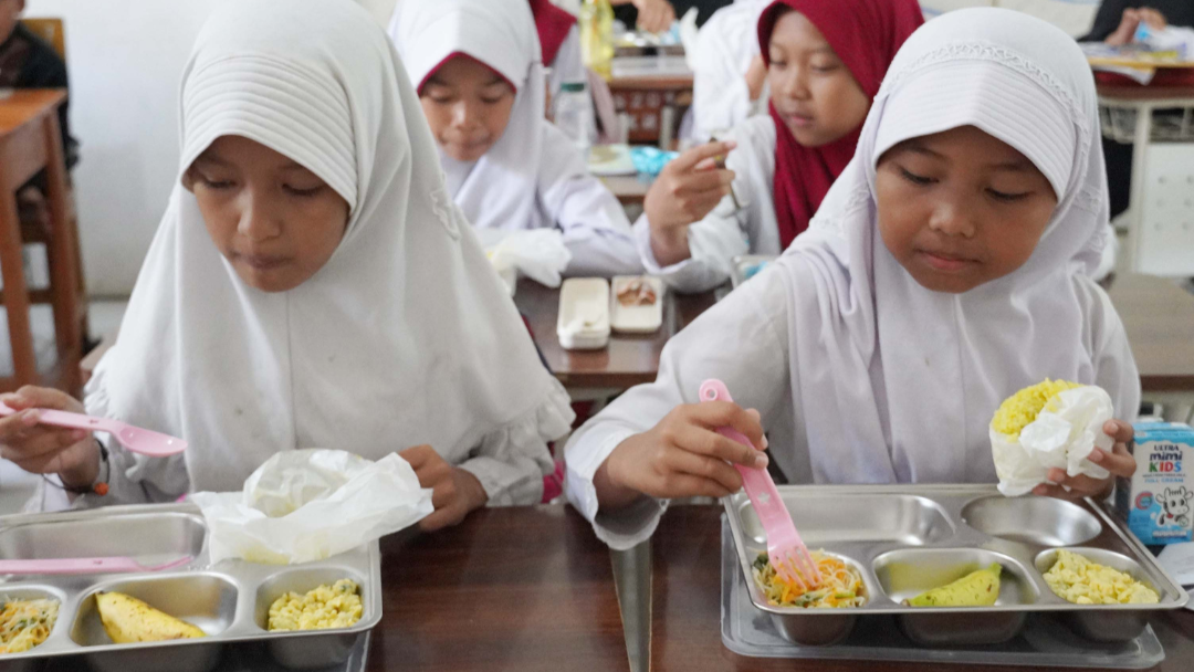 Klarifikasi BGN Simeulue Terkait Viral Menu MBG Berupa Bahan Mentah di Tangerang Selatan