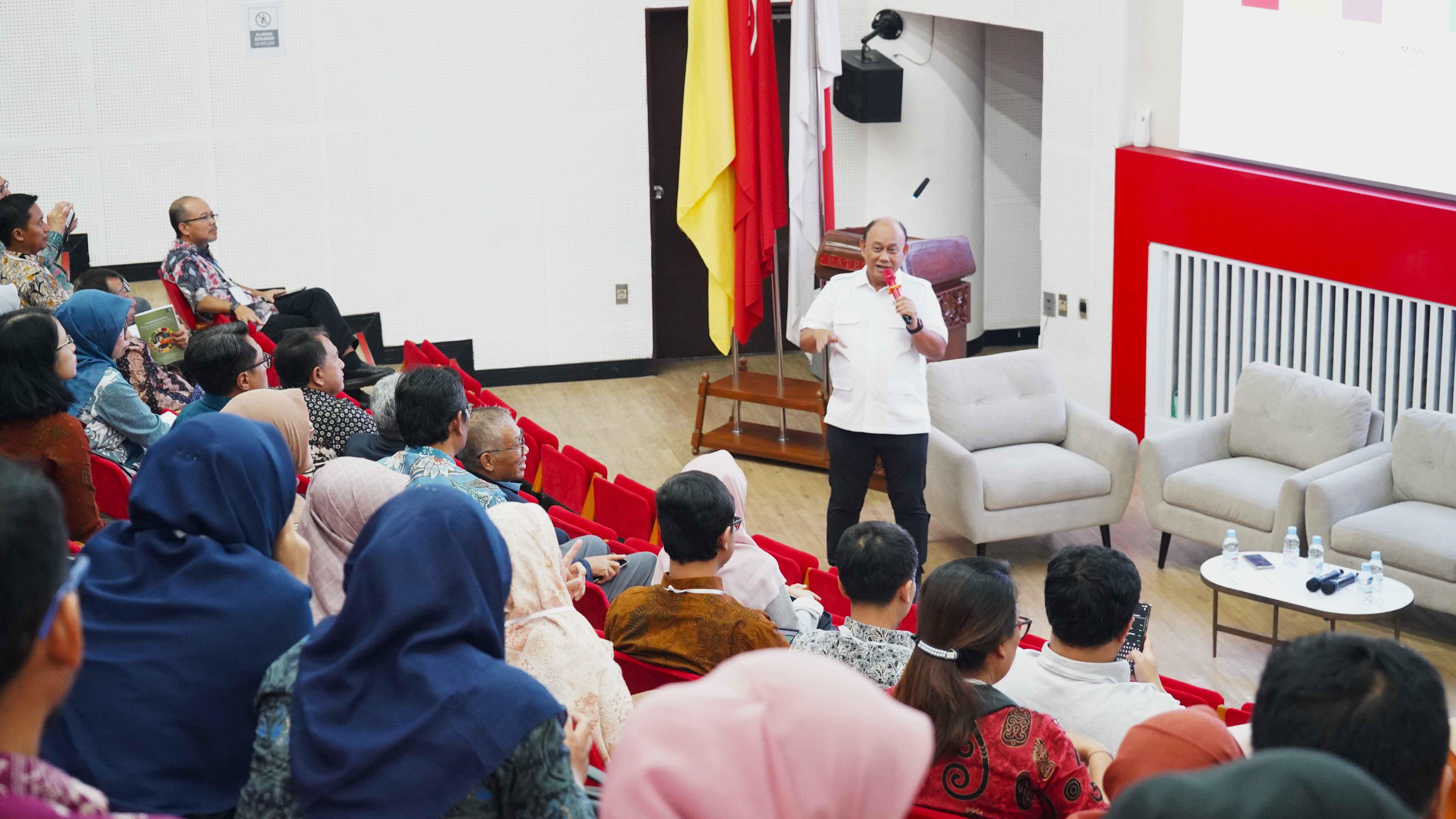 Kabadan BGN Simeulue Hadiri Seminar Nasional dan Pertemuan Forum Komunikasi Perguran Tinggi Teknologi Pertanian Indonesia Kebijakan Nasional dan Tantangan 